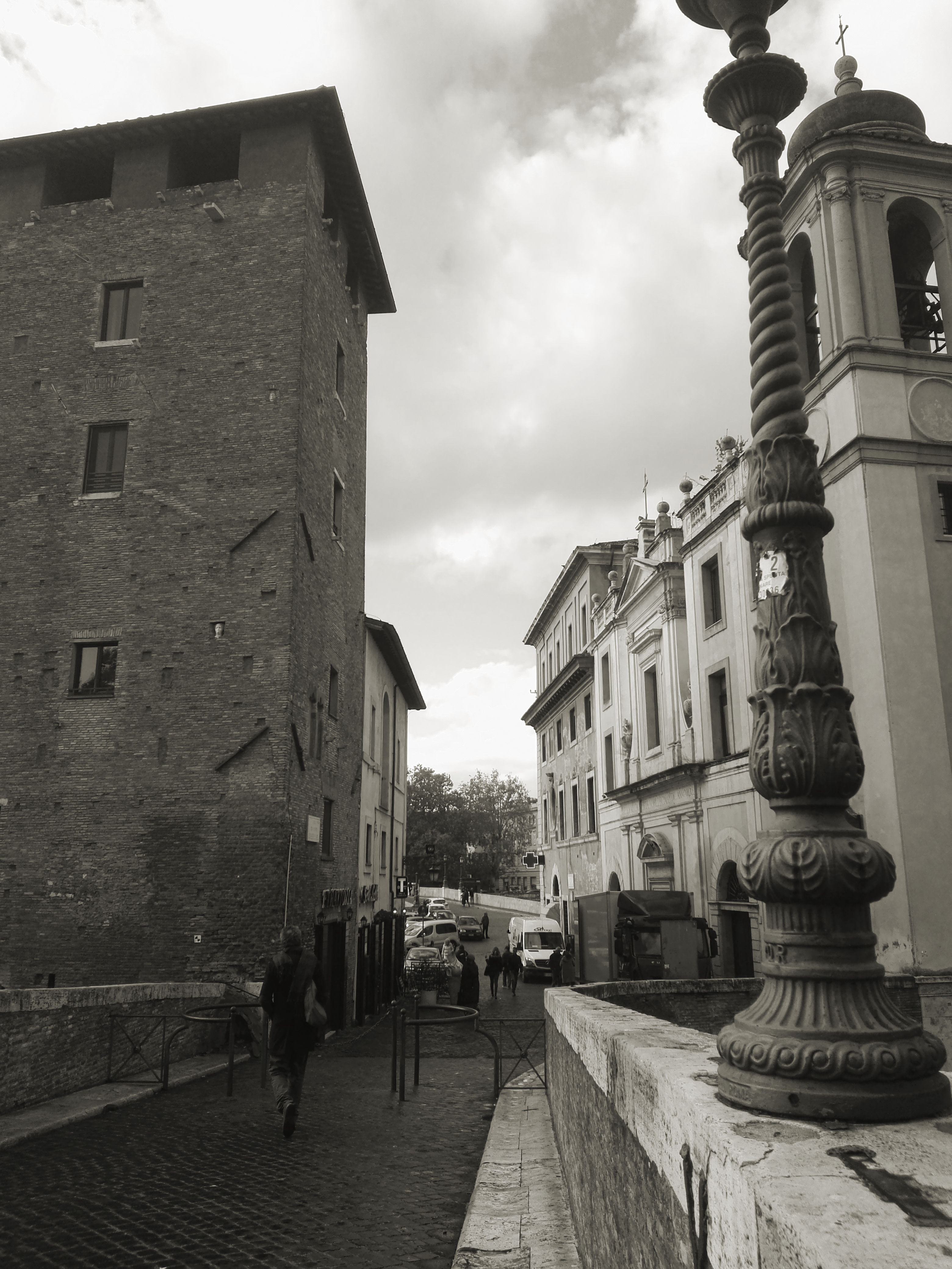 Via Ponte Quattro Capi Roma Via di Ponte Quattro Capi (Ph Mariapia Statile) – OsservArcheologiA